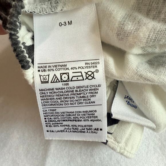 Old Navy Baby Shorts Shorties Black White Orca Whale Print 0-3 Months Boy Girl - Picture 6 of 6